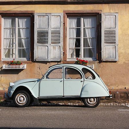 Chez Romane - Appartement Avec Parking リクヴィール エクステリア 写真